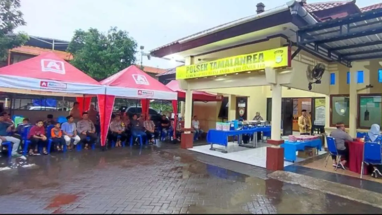 Polsek Tamalanrea Buka Puasa Bersama Unsur Tripika dan Elemen Masyarakat 2 Polsek Tamalanrea Buka Puasa Bersama Unsur Tripika dan Elemen Masyarakat