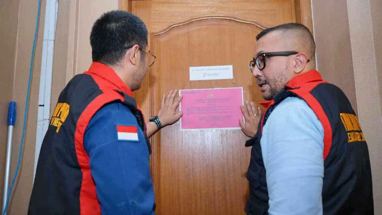 Dugaan Korupsi di Kominfo: Kejari Jakpus Usut Pengaturan Tender Pusat Data Nasional 2 Dugaan Korupsi di Kominfo: Kejari Jakpus Usut Pengaturan Tender Pusat Data Nasional