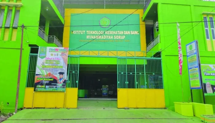 Bupati Sidrap Beri Kuliah Umum di ITKES Muhammadiyah Sidrap, Ajak Mahasiswa Berperan Memajukan Daerah