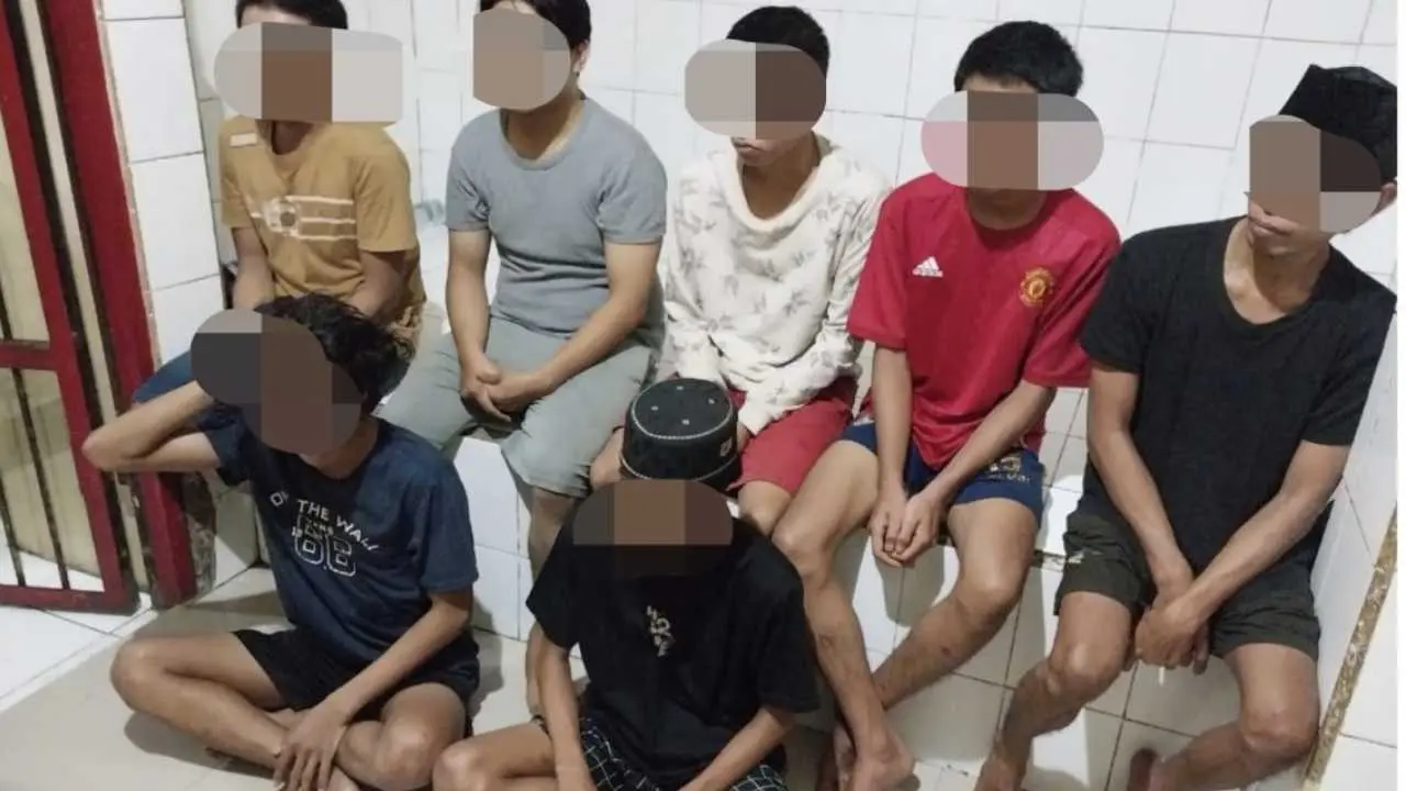 Ramadan Penuh Berkah, Polsek Mamajang Gelar Binrohtal untuk Tahanan