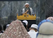 Jaga Harmoni Ramadan, Wali Kota Makassar Salat Subuh di Maccini Sombala