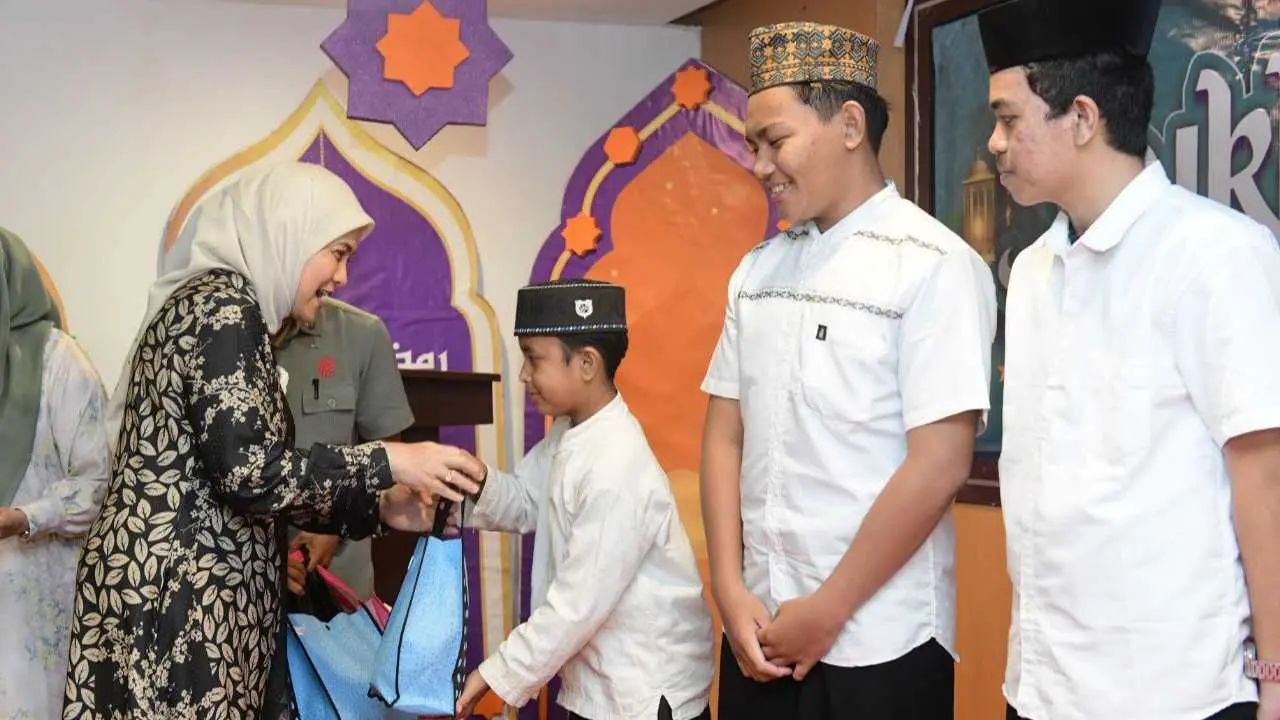 ASITA Sulsel Gelar Buka Puasa Bersama, Pererat Silaturahmi dan Berbagi Kepedulian 2 ASITA Sulsel Gelar Buka Puasa Bersama, Pererat Silaturahmi dan Berbagi Kepedulian