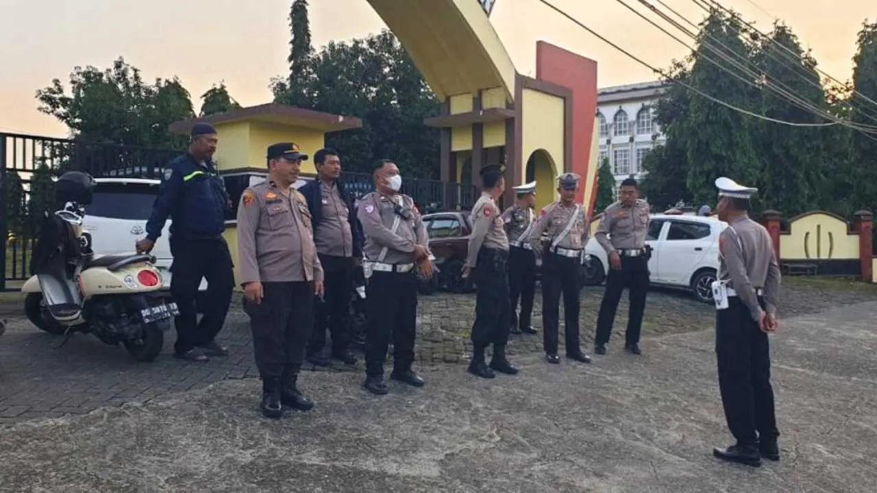 Personel Gabungan Polsek Biringkanaya Antisipasi Balapan Liar di Jalan Asrama Haji Sudiang