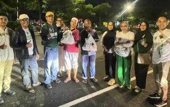 KAHMI Makassar Berbagi Puluhan Paket Sembako untuk Warga Prasejahtera di Bulan Ramadan