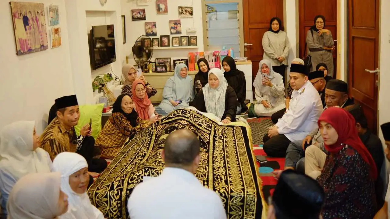 Munafri Arifuddin Sampaikan Belasungkawa untuk Ayahanda Muhammad Roem