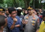 Kapolrestabes Makassar Kawal Aksi Demo Driver Online di Depan Kantor Gubernur Sulsel