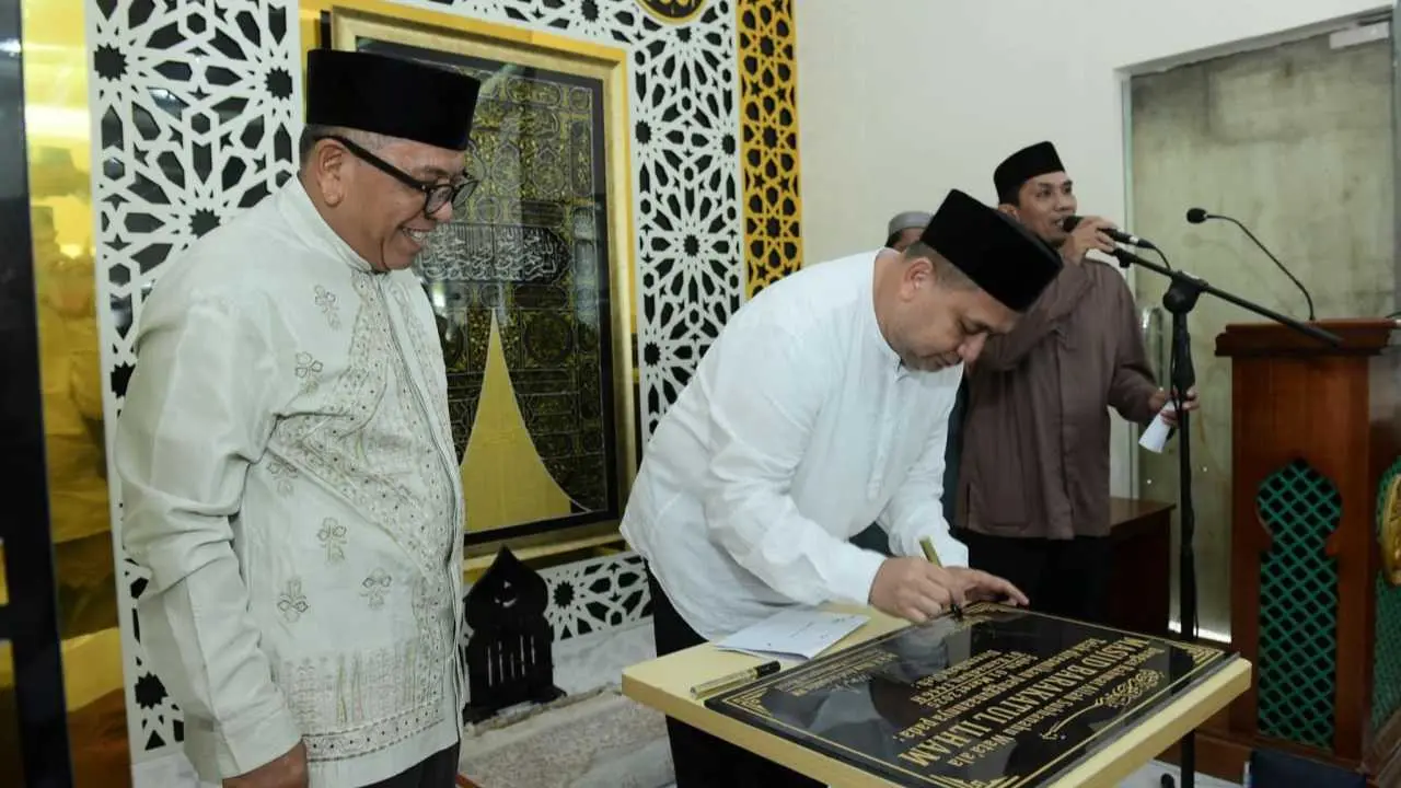Wali Kota Makassar Resmikan Masjid Barakatul Ilham di Hari Pertama Ramadan