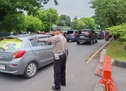 Antisipasi Kemacetan dan Kejahatan Jalanan, Polsek Tamalanrea Rutin Kawal Lalu Lintas Pagi