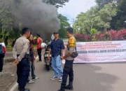 Jajaran Polsek Biringkanaya Kawal Aksi Massa Buruh di Depan PT Aneka Daur Ulang