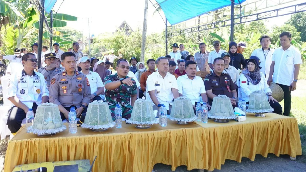 Ikuti Gerakan Tanam Padi Serentak di 14 Provinsi bersama Presiden Prabowo Subianto via Zoom, Ini Pesan Bupati Paris Yasir