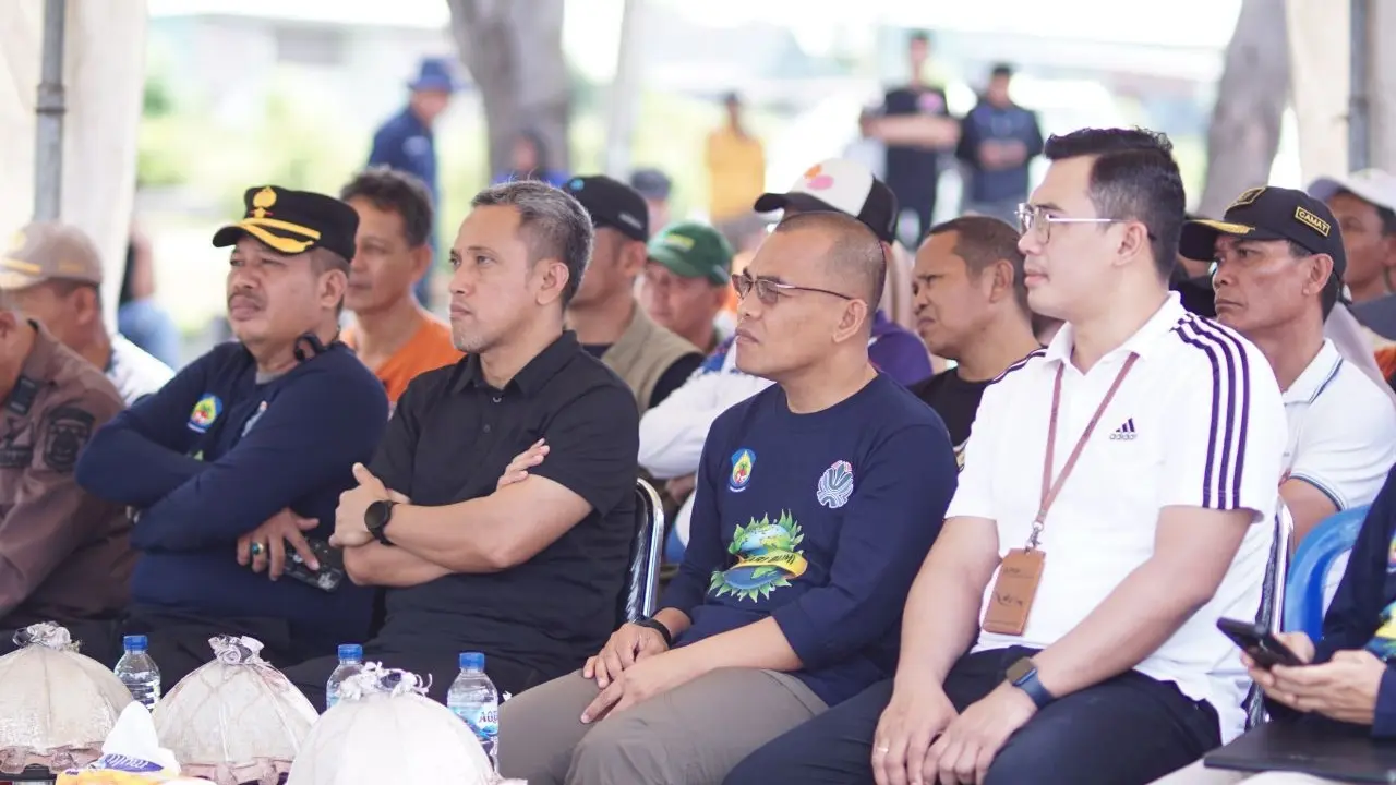 Hari Bumi dan HUT Jeneponto ke-162: Paris Yasir Ajak Semua Elemen Jaga Kelestarian Lingkungan Lewat Aksi Tanam Pohon