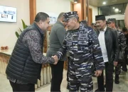 Disambut Wali Kota Makassar, KSAL Laksamana Muhammad Ali Tiba di Sulsel untuk Kunker