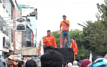 May Day di Medan: Partai Buruh Desak Gubernur Tindak Kasus Ketenagakerjaan dan Sediakan Rumah Murah 4 May Day di Medan: Partai Buruh Desak Gubernur Tindak Kasus Ketenagakerjaan dan Sediakan Rumah Murah