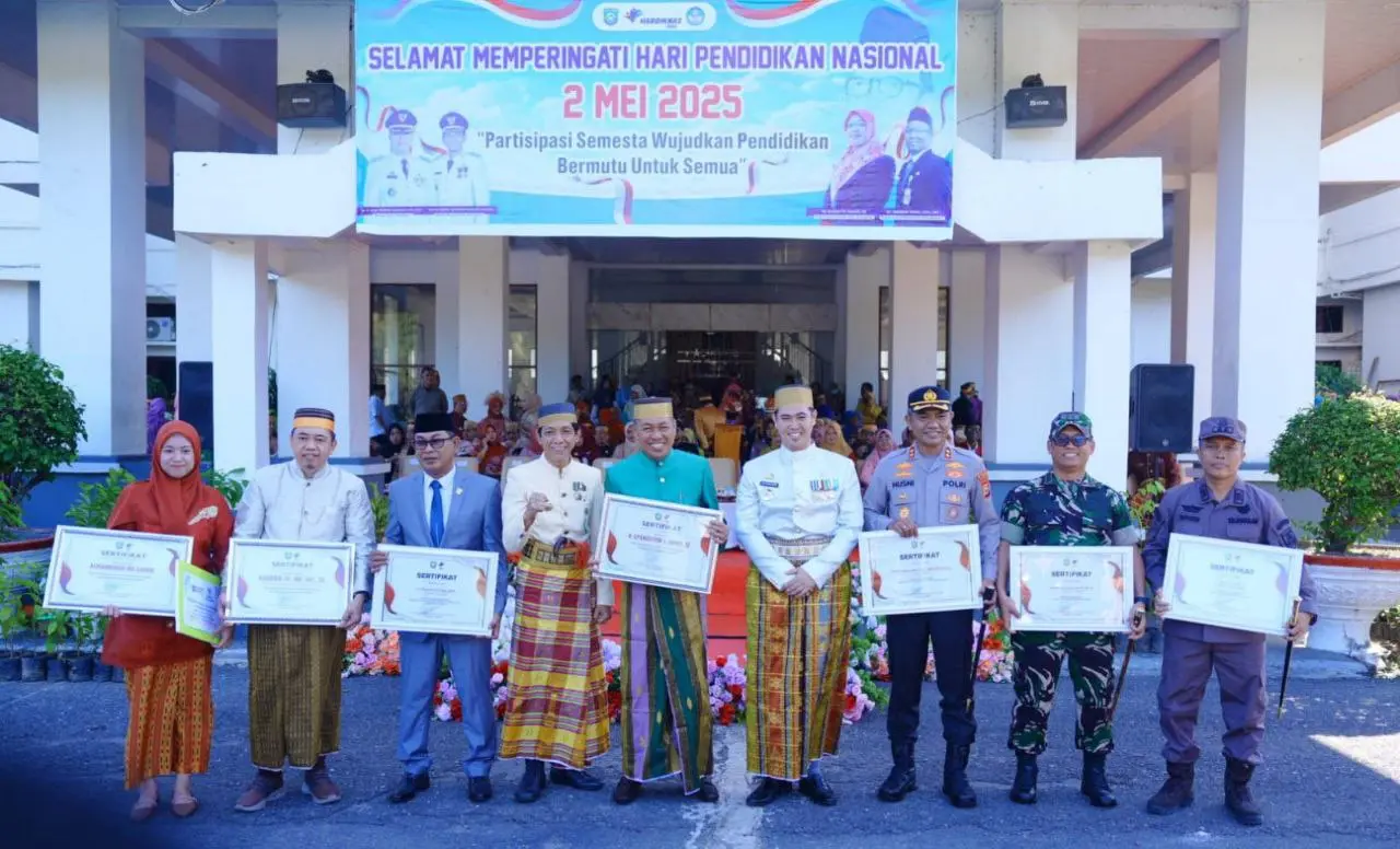 Peringati Hardiknas, Bupati Pangkep Ajak Semua Pihak Wujudkan Pendidikan Bermutu 2 Peringati Hardiknas, Bupati Pangkep Ajak Semua Pihak Wujudkan Pendidikan Bermutu