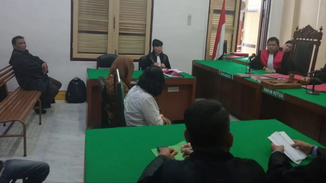 Keluarga Terdakwa Doris dan Riris Kecewa Tuntutan Jaksa