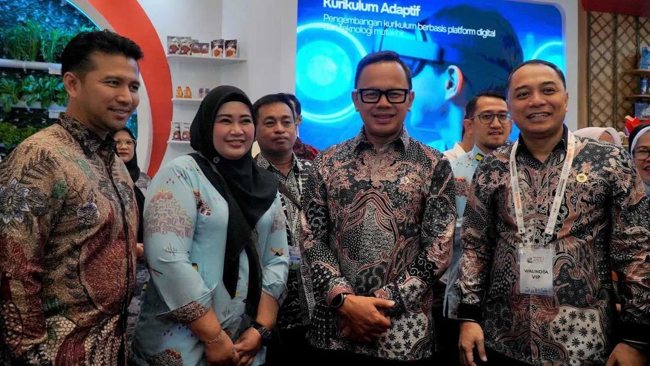 Pemkot Makassar Pukau Pengunjung City Expo APEKSI 2025 di Surabaya