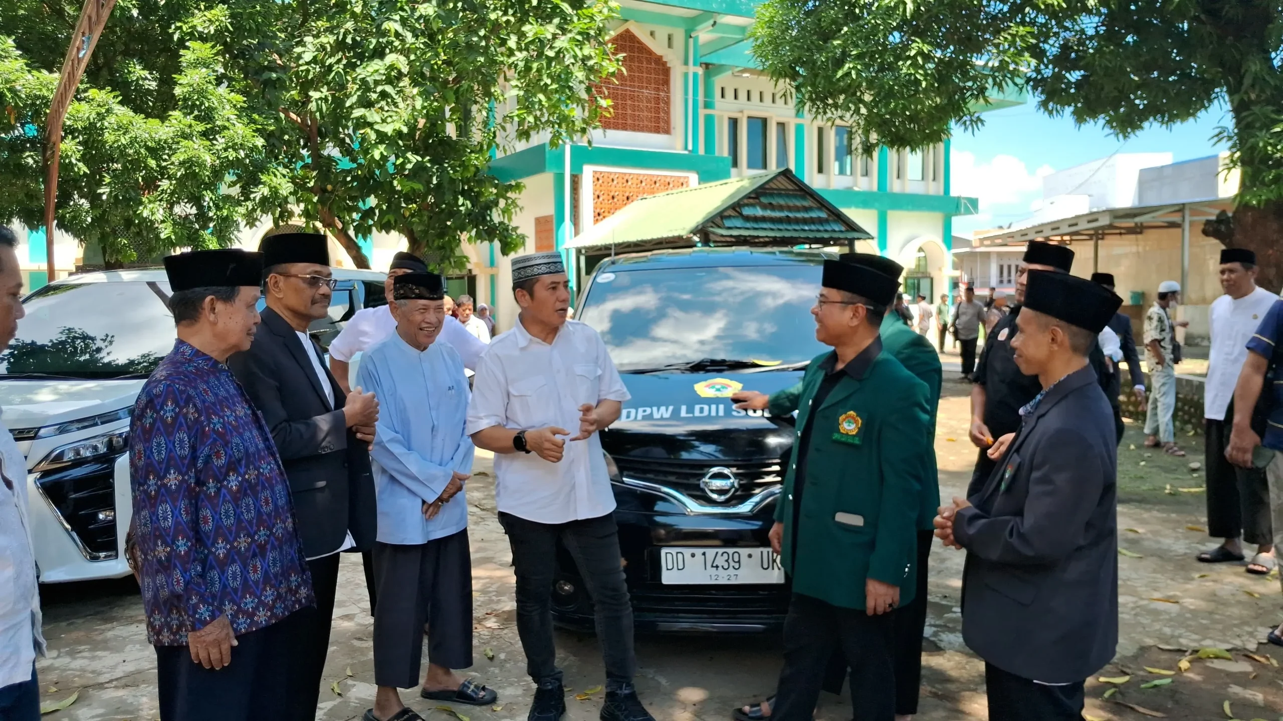 Sinergi untuk Umat: Daeng Ical Donasikan Mobil Operasional ke LDII Sulsel