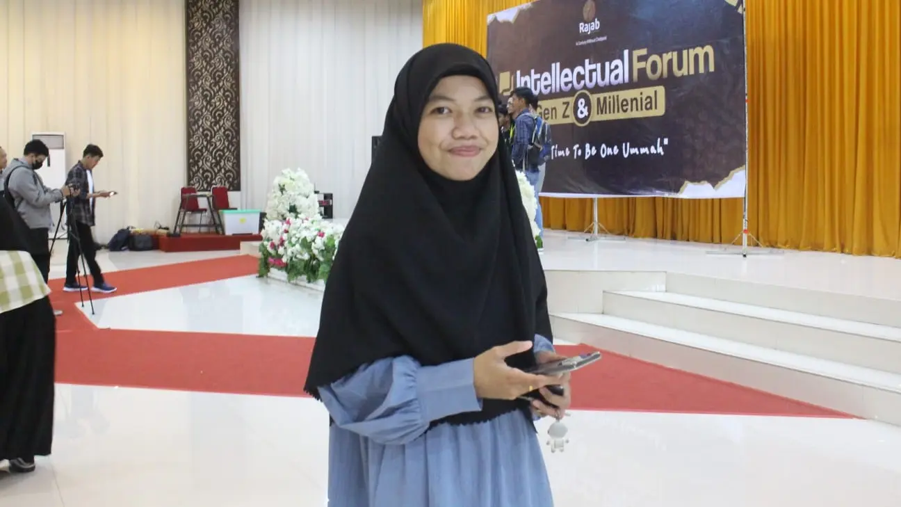 Hijrawati Ayu Wardani, S.Farm., M.Farm. (Dosen dan Pemerhati Sosial)
