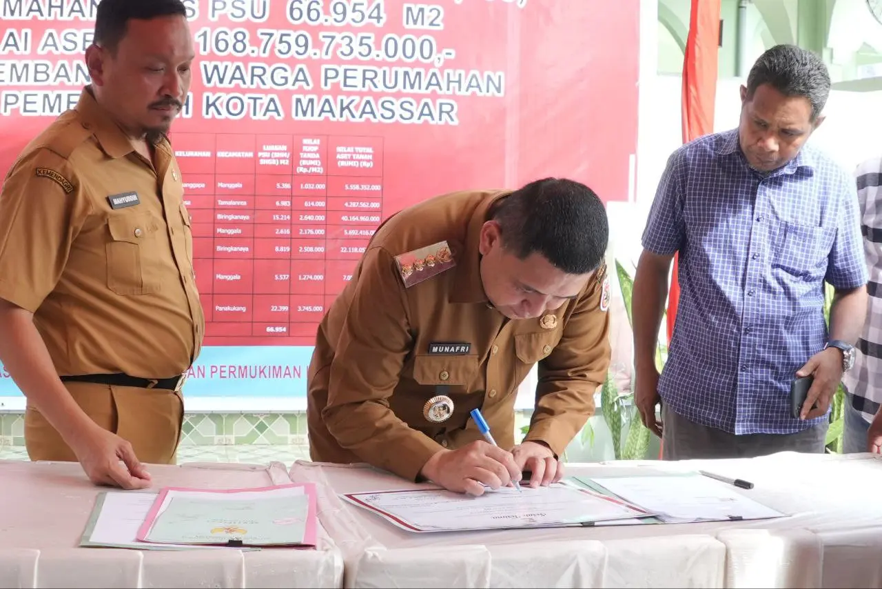 Wali Kota Makassar Terima PSU Tujuh Perumahan Senilai Rp168,7 Miliar