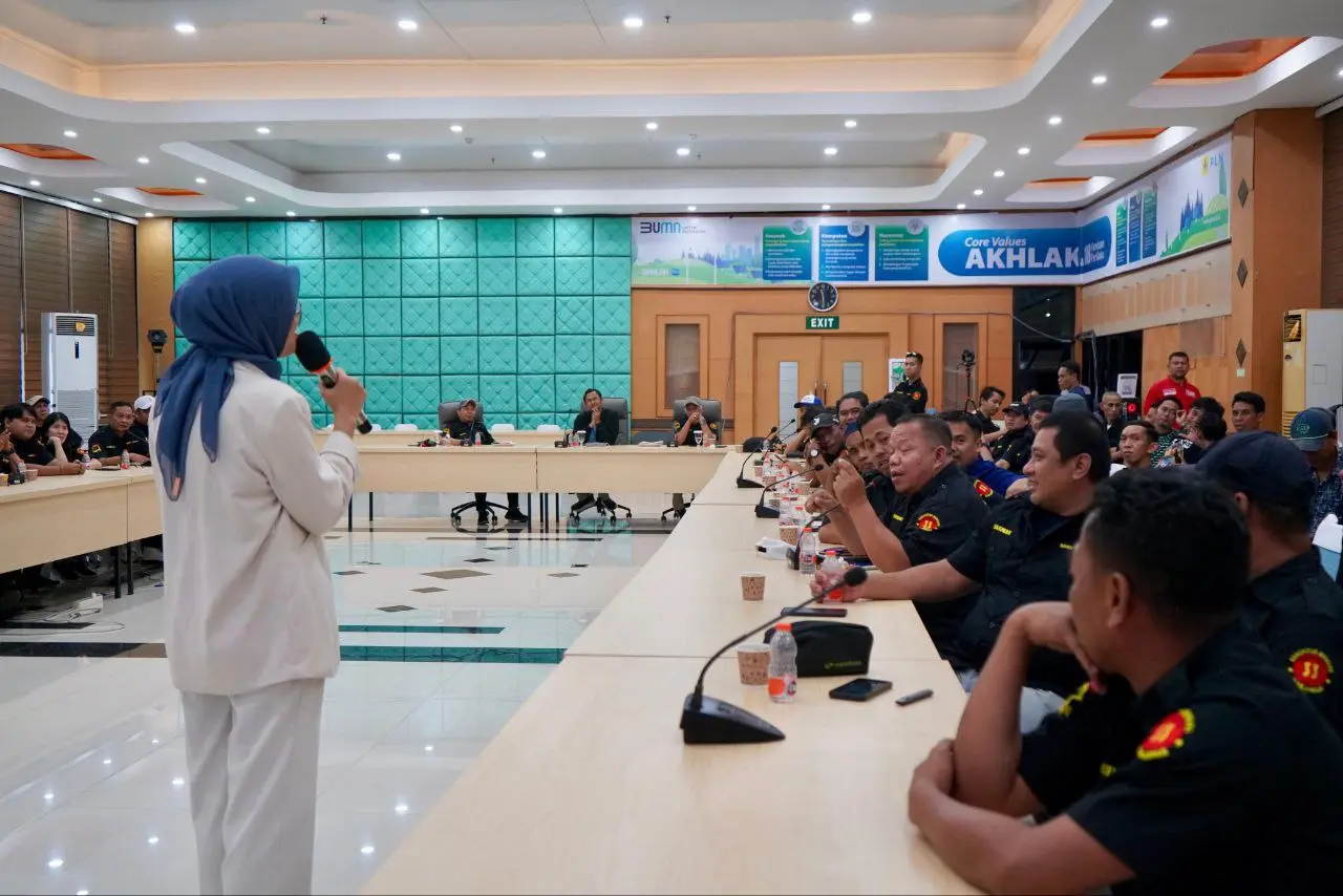 PLN Gandeng Komunitas Driver Online Sosialisasikan Aplikasi PLN Mobile dan Diskon Tambah Daya