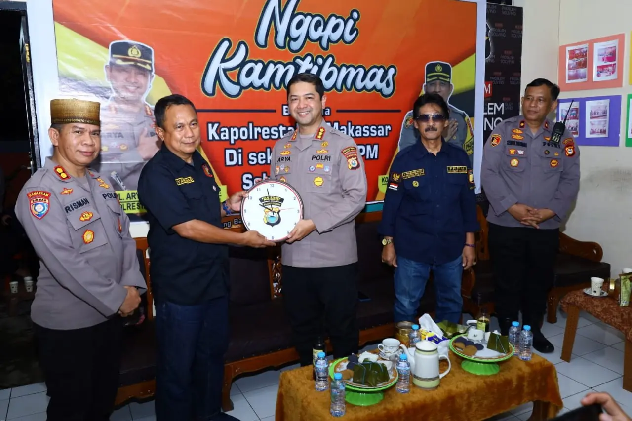 Ngopi Kamtibmas, Kapolrestabes Makassar Serap Aspirasi Warga Manggala