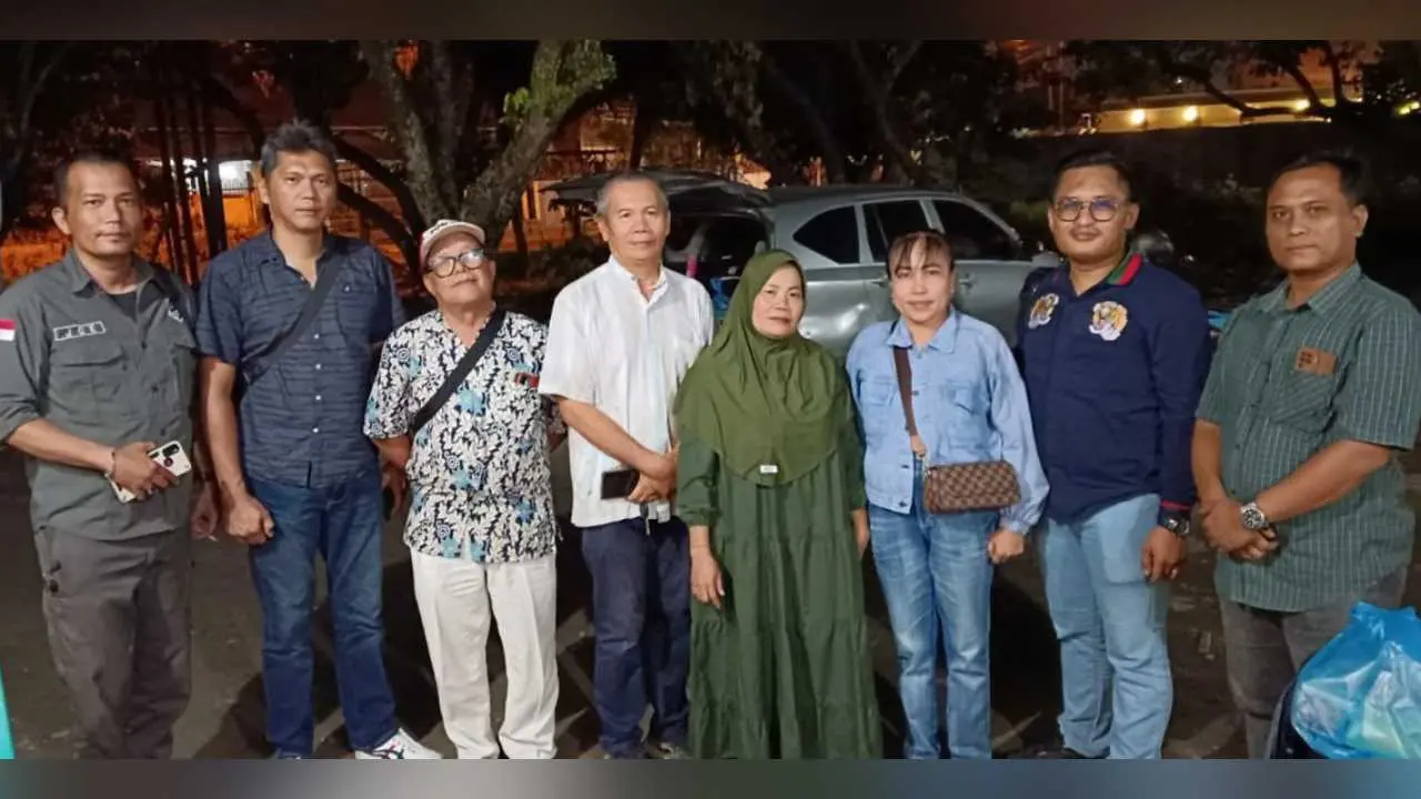 Ratusan Jurnalis Sumut Takziah Malam Ketiga ke Rumah Duka Almarhum Selamat Purba