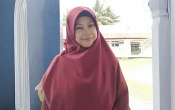 Riskiani, S.Pd (Pendidik)