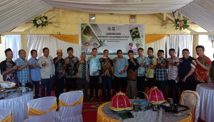 Wakil Bupati Jeneponto Launching Buku “Bontorappo dalam Sejarah dan Kisah” Karya Sekdes Bontorappo