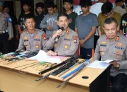 Polrestabes Makassar Ringkus 19 Anggota Geng Motor Bersenjata Tajam