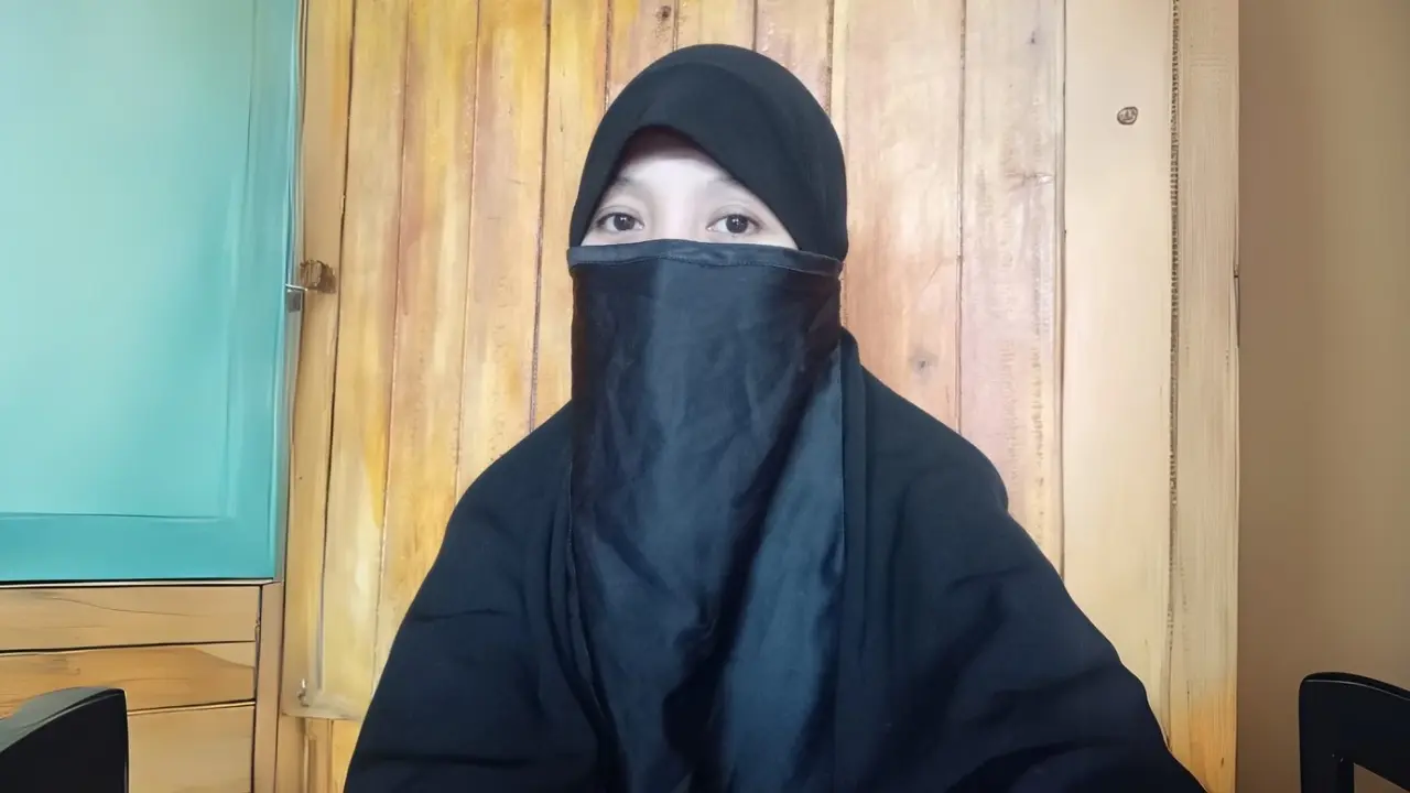 Eka Purnama Sary (Pegiat Literasi)