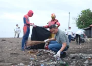 Peringati Hari Lingkungan Hidup, PLN Bersihkan Pantai Tanjung Bayang dan Olah Sampah Jadi Produk Bernilai