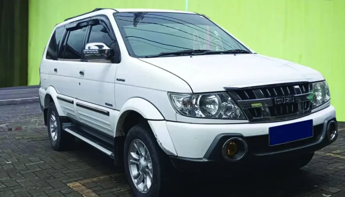 Isuzu Panther: Legenda Diesel yang Menutup Laju di Jalanan Indonesia