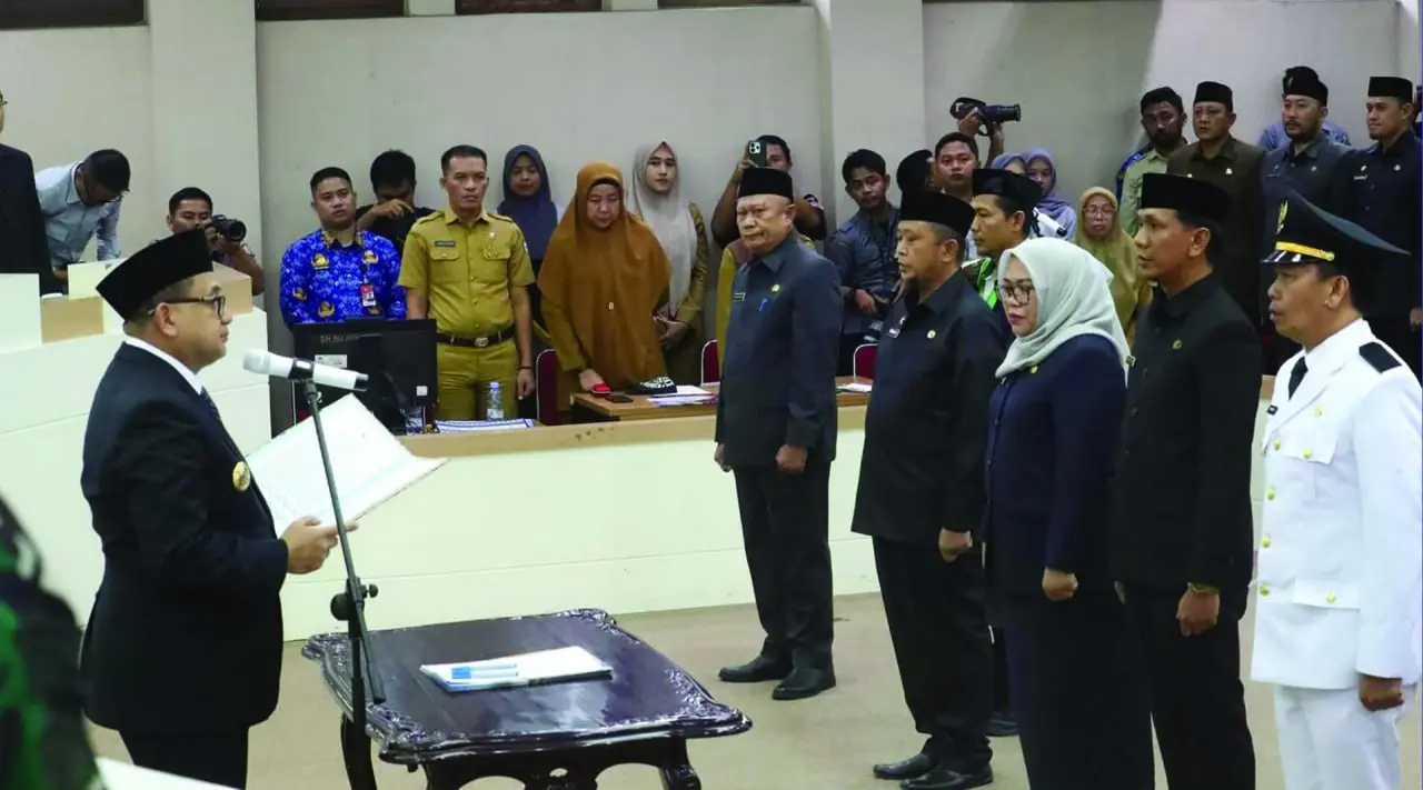 Appi Lantik 24 Pejabat Administrator, Tegaskan Pentingnya Ritme Kerja Cepat dan Berintegritas