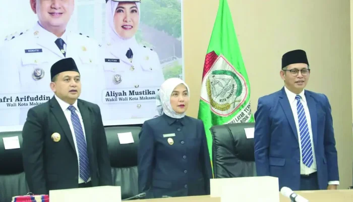 Ketua dan Wakil Ketua DPRD Kota Makassar Hadiri Pelantikan Pejabat Administrator Pemkot