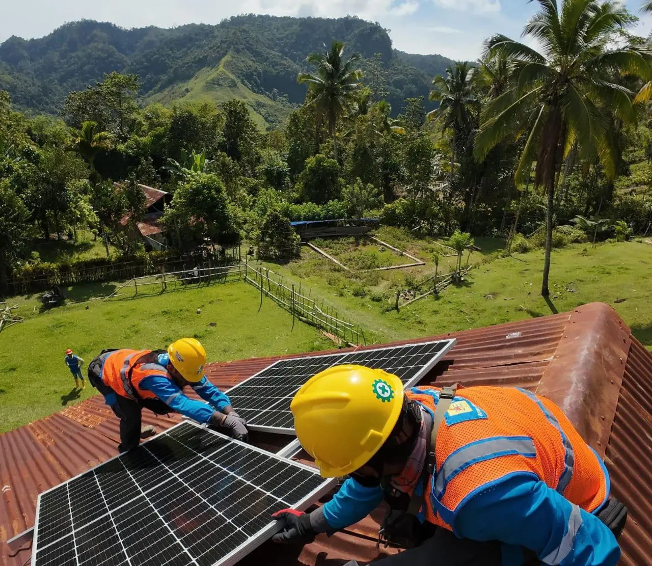 PLN Hadirkan Listrik di SDN 1 Mariri Mamuju, Pendidikan di Pelosok Kini Lebih Terang 2 PLN Hadirkan Listrik di SDN 1 Mariri Mamuju, Pendidikan di Pelosok Kini Lebih Terang