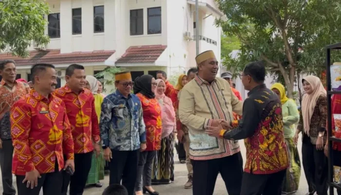 Gempur Pustaka Meriahkan Gau Maraja, Puluhan Mobil Buku Serbu Maros