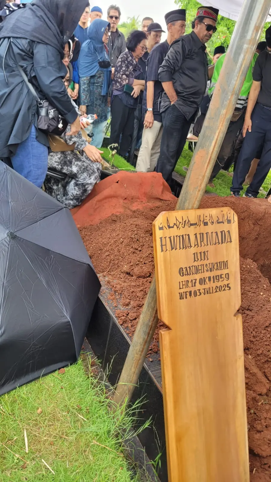 Dalam kenangan Wina Armada Sukardi: "Teruslah Berkarya Jangan Lupa Bertaqwa, Pak Andi.."