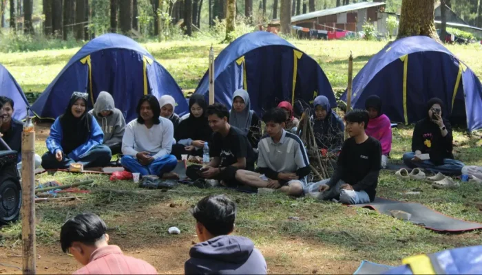 PMII Rayon FEBI UIN Alauddin Makassar Rayakan 1 Dekade Lewat Tadabbur Alam di Malino