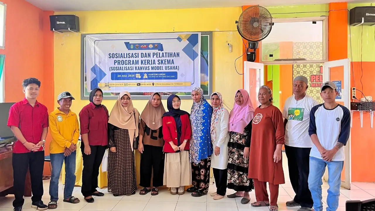 Mahasiswa KKN Unhas Perkenalkan Kanvas Model Bisnis ke UMKM Watang Bacukiki, Parepare 2 Mahasiswa KKN Unhas Perkenalkan Kanvas Model Bisnis ke UMKM Watang Bacukiki, Parepare