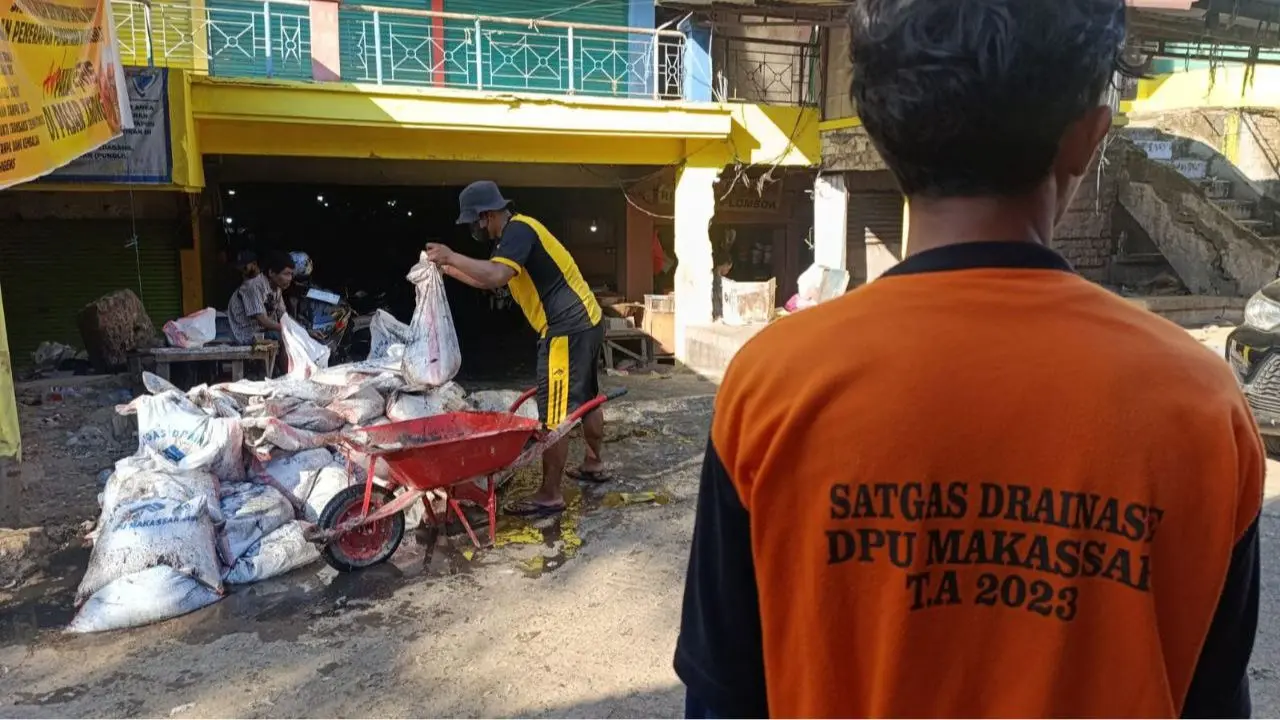 PD Pasar Makassar Raya Relokasi 400 Pedagang ke Pasar Resmi