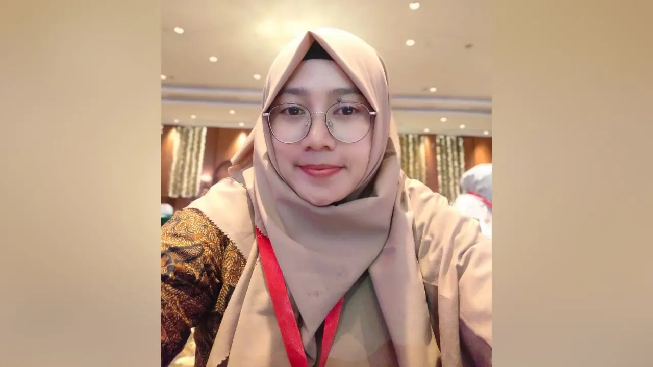 Dr. Elinda Rizkasari.,S.Pd.,M.Pd (Dosen prodi PGSD Unisri Surakarta)