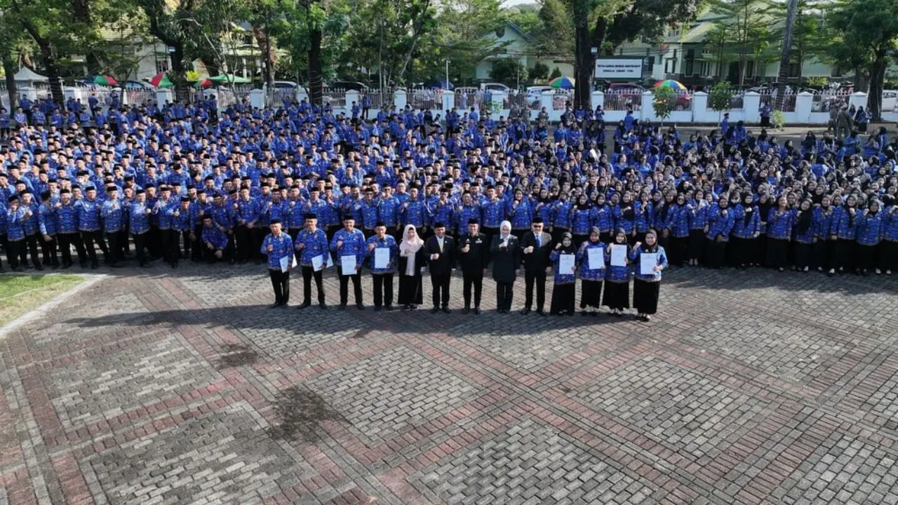 6.624 PPPK Terima SK dari Gubernur Sulsel, Andi Sudirman: “Tunjukkan Profesionalisme”