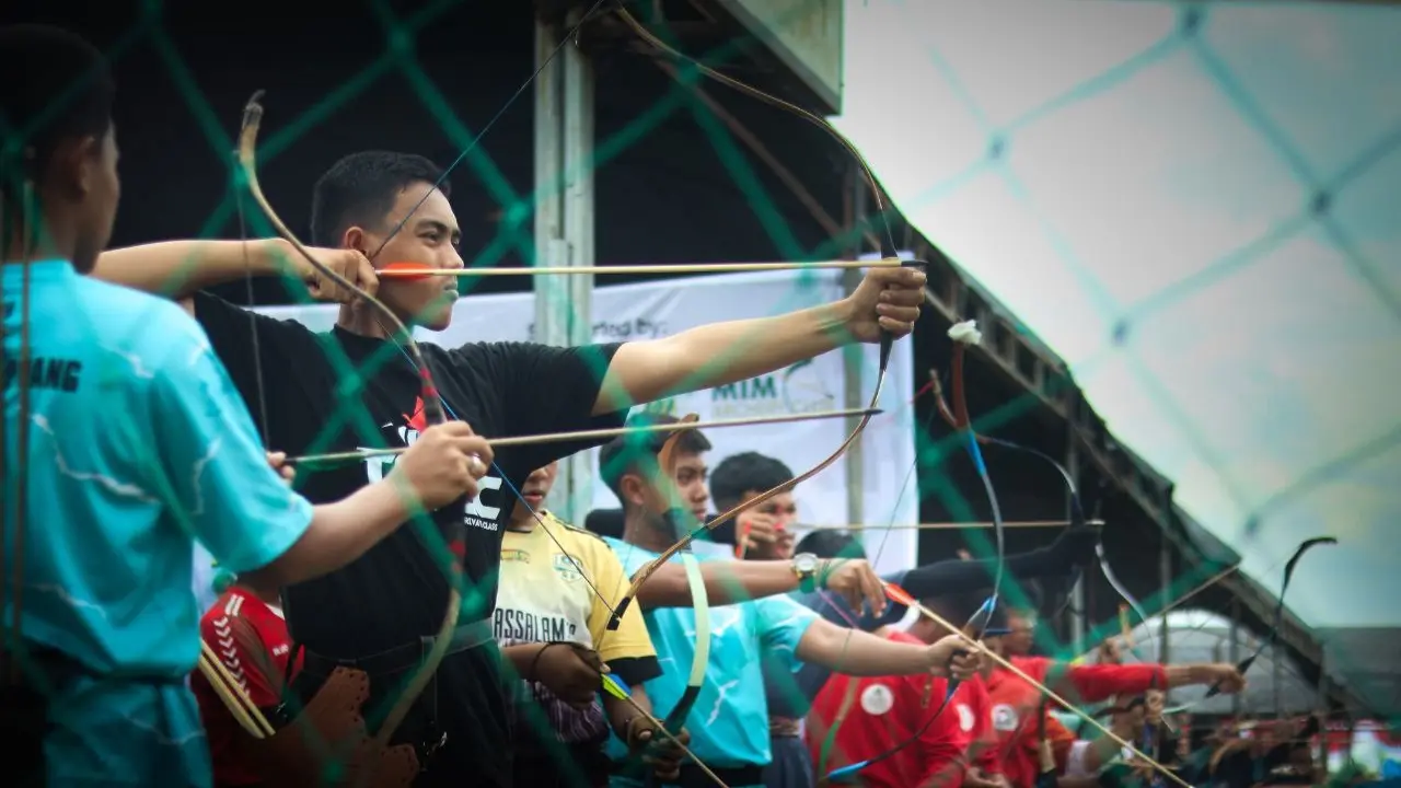 Ribuan Santri Pesantren Makassar Ikut Lomba Panahan Sunnah