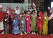 MDTA At-Tawfiq Tutup Rangkaian HUT RI ke-80 dengan Fashion Show Anak