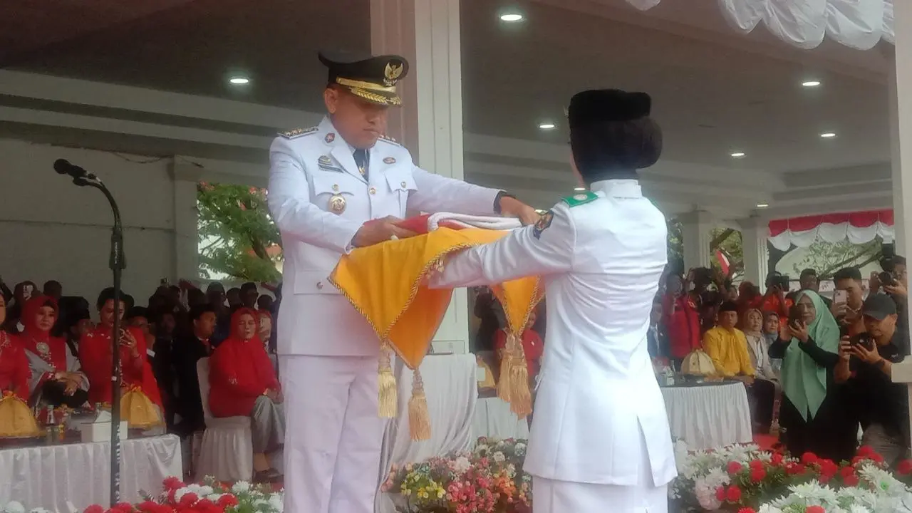 Bupati Paris Yasir Jadi Irup, 75 Putra-putri Terbaik Berhasil Kibarkan Bendera Merah Putih di Detik-detik Peringatan HUT RI ke-80 di Jeneponto