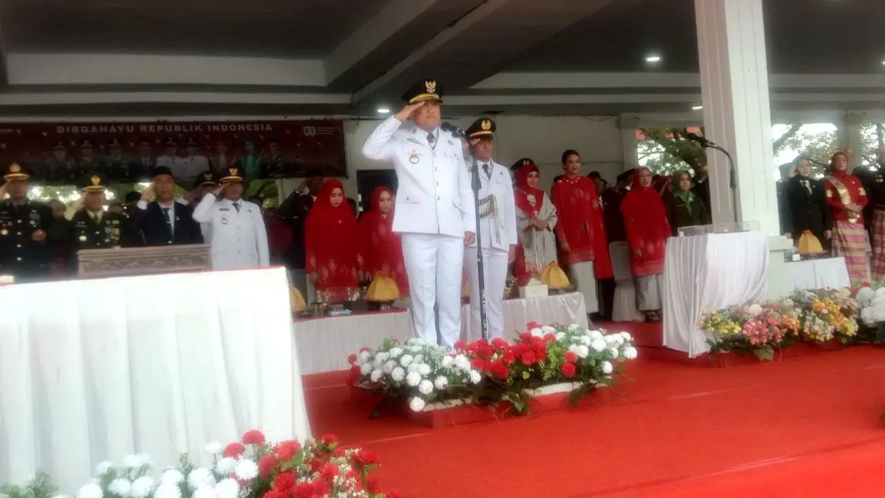 Bupati Paris Yasir Jadi Irup, 75 Putra-putri Terbaik Berhasil Kibarkan Bendera Merah Putih di Detik-detik Peringatan HUT RI ke-80 di Jeneponto