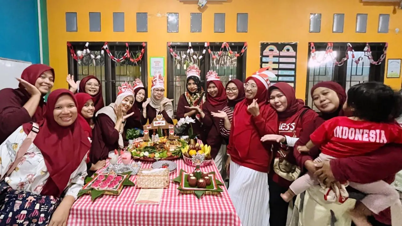 Orang Tua dan Siswa SDIT Cipta Insani Depok Berkolaborasi Lewat Tumpeng Rayakan HUT ke-80 RI