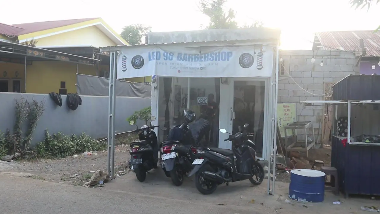 Dari Ojol ke Barbershop: Kisah Inspiratif Firman