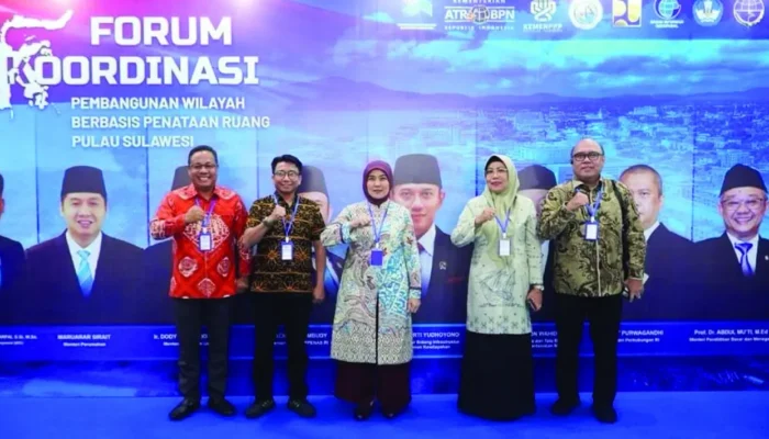 Kadis Pertanahan Makassar Dampingi Wawali Hadiri Forum Penataan Ruang Sulawesi di Palu