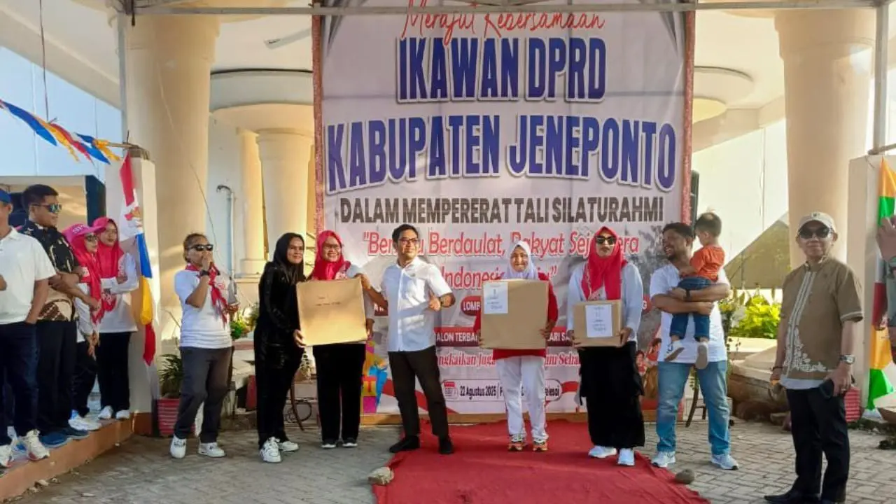 Tumbuhkan Semangat Patriotisme, Ikawan DPRD Jeneponto Gelar Berbagai Lomba di HUT RI ke-80 